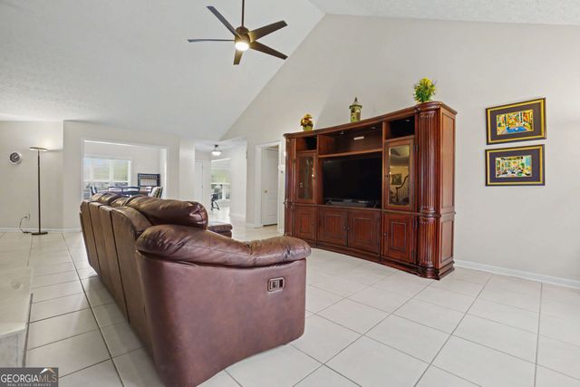 4003 Suwanee Place Drive, Suwanee, GA 30024