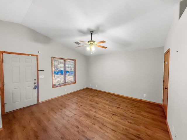 424 S Leonine Rd, Wichita, KS 67213