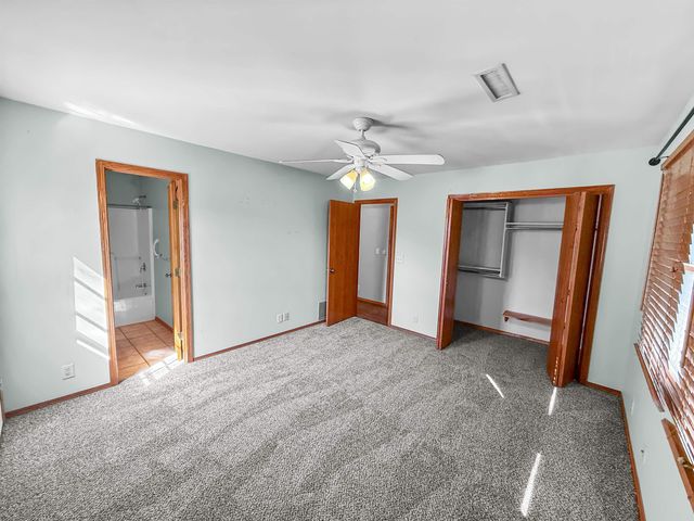 424 S Leonine Rd, Wichita, KS 67213