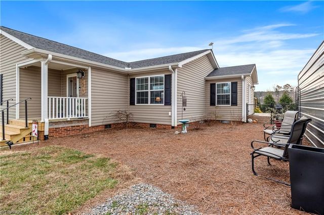 1579 Kaitlyn Drive, Boonville, NC 27011
