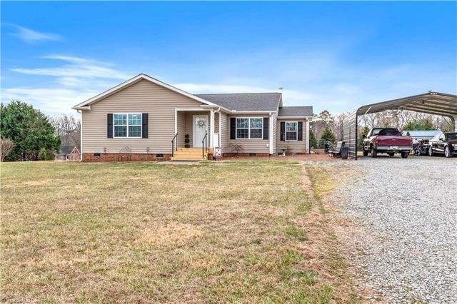 1579 Kaitlyn Drive, Boonville, NC 27011