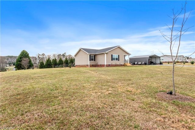 1579 Kaitlyn Drive, Boonville, NC 27011