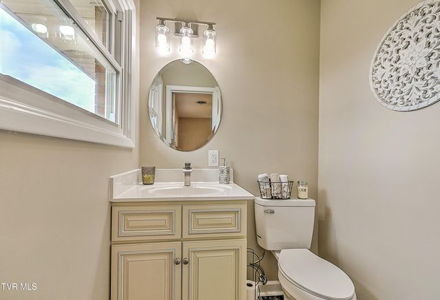 200 Stevenwood Drive, Bristol, TN 37620