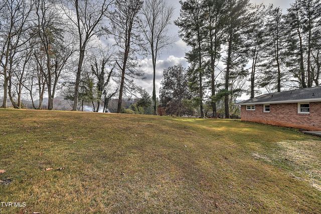 200 Stevenwood Drive, Bristol, TN 37620