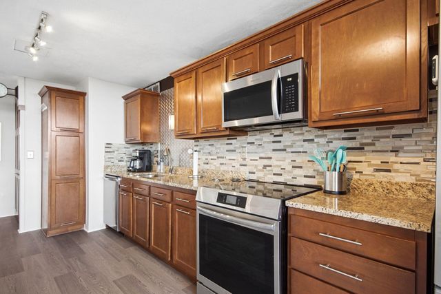 1000 Urlin Avenue, 518, Grandview Heights, OH 43212