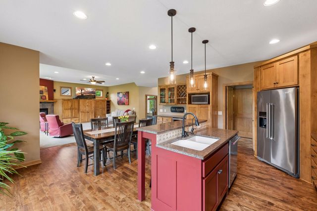 6625 Walnut Drive, Mound, MN 55364