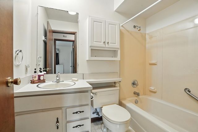 8904 Erie Street, Highland, IN 46322