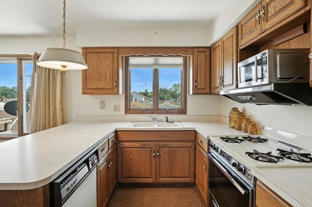 8904 Erie Street, Highland, IN 46322