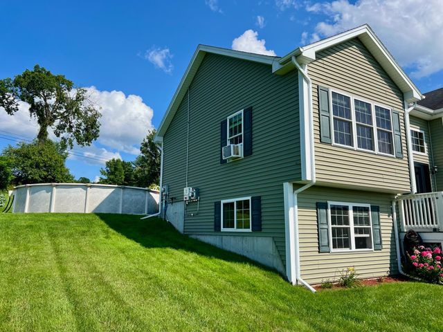 14 Andbron Road, Fairfax, VT 05454