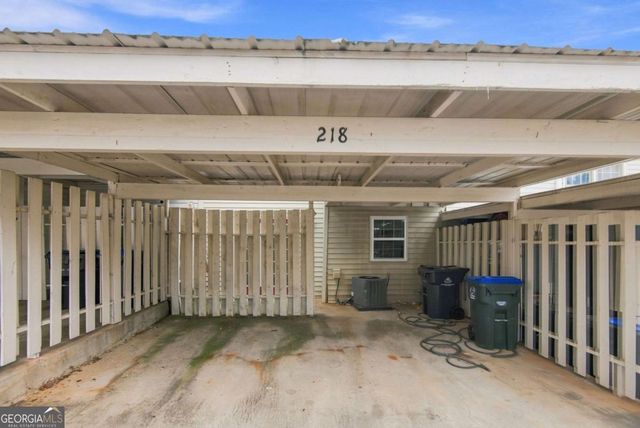 218 Mill Creek Place, Roswell, GA 30076