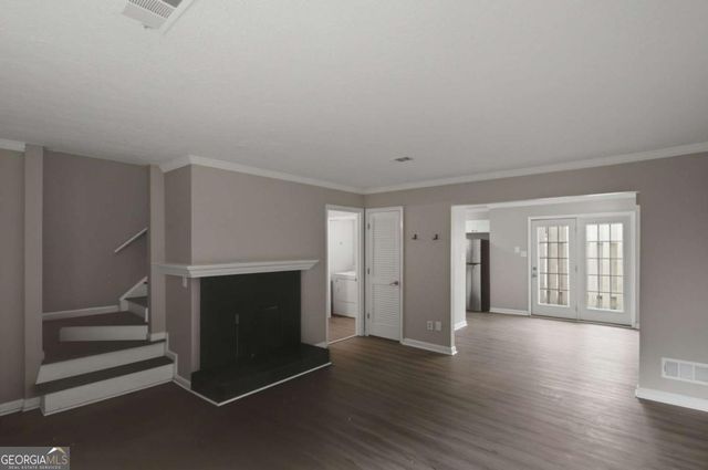 218 Mill Creek Place, Roswell, GA 30076