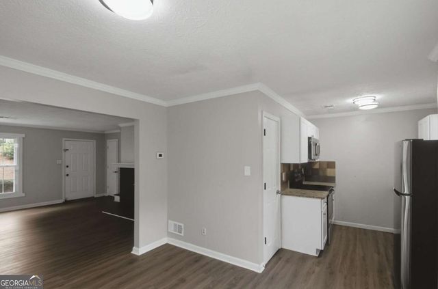 218 Mill Creek Place, Roswell, GA 30076