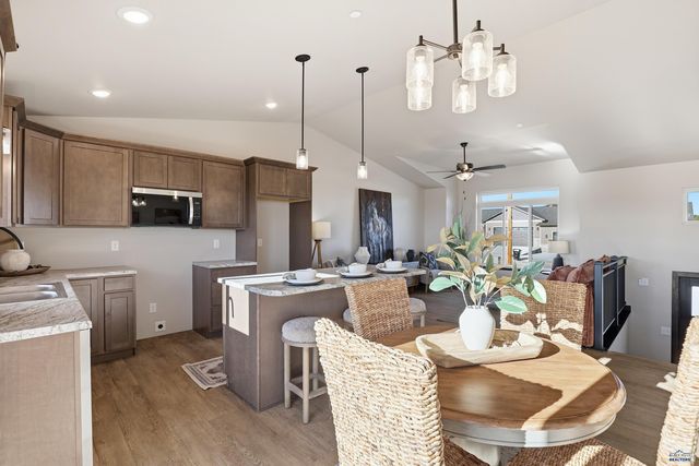1121 PINNACLE CT, Rapid City, SD 57701