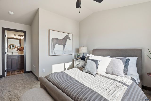 1121 PINNACLE CT, Rapid City, SD 57701