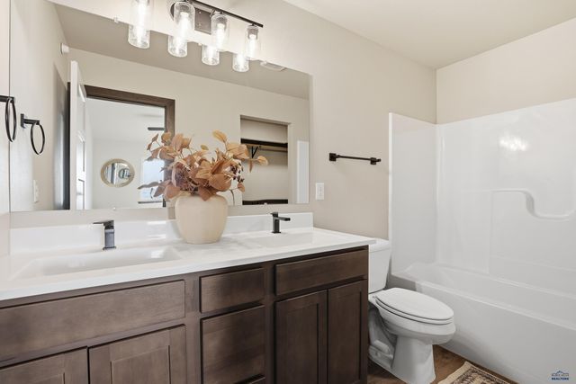 1121 PINNACLE CT, Rapid City, SD 57701
