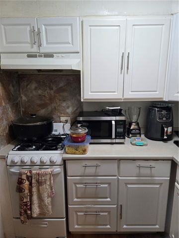 3 BARRETT Street, Cumberland, RI 02864