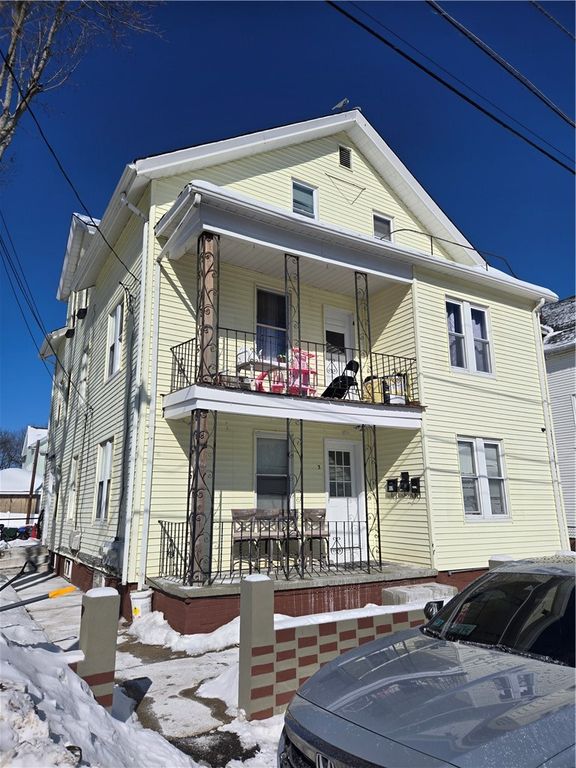 3 BARRETT Street, Cumberland, RI 02864