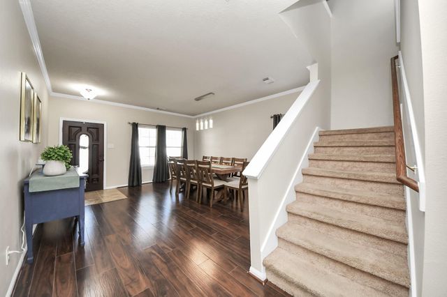 7242 Foxcrest Lane, Humble, TX 77338