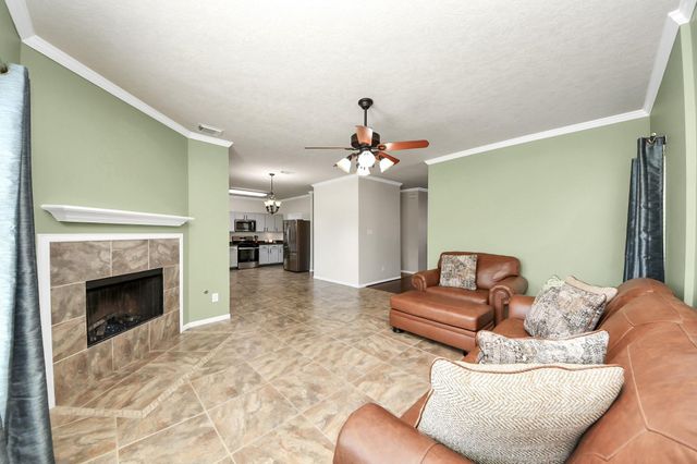 7242 Foxcrest Lane, Humble, TX 77338