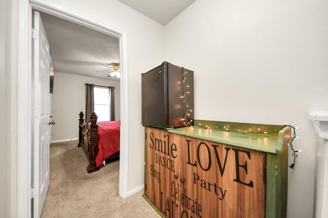 7242 Foxcrest Lane, Humble, TX 77338