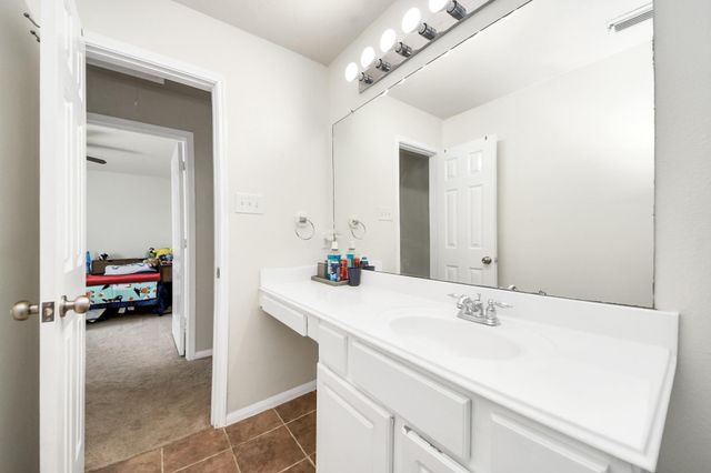 7242 Foxcrest Lane, Humble, TX 77338