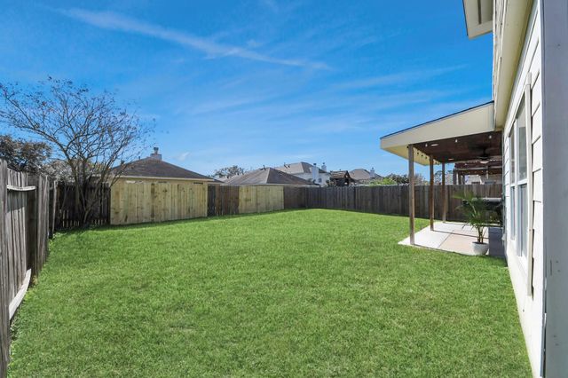 7242 Foxcrest Lane, Humble, TX 77338