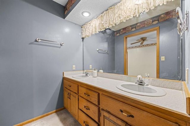 11720 Troost Avenue, Kansas City, MO 64131