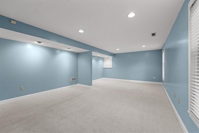 11720 Troost Avenue, Kansas City, MO 64131
