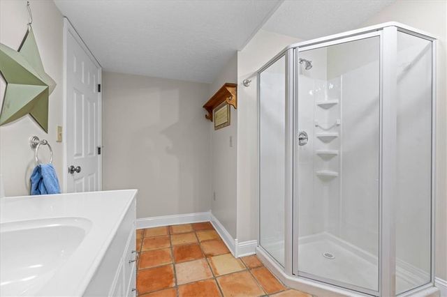 11720 Troost Avenue, Kansas City, MO 64131