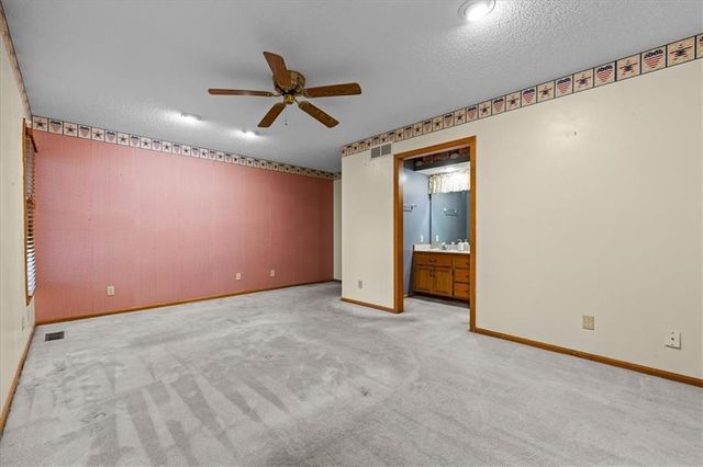 11720 Troost Avenue, Kansas City, MO 64131
