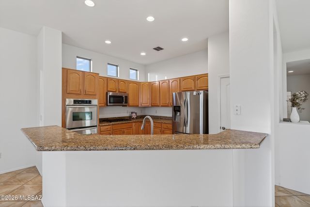 564 N Feke Court, Green Valley, AZ 85614