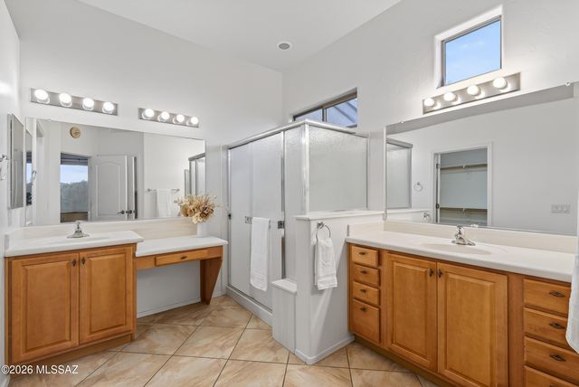 564 N Feke Court, Green Valley, AZ 85614