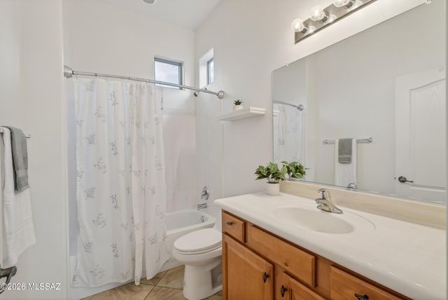 564 N Feke Court, Green Valley, AZ 85614