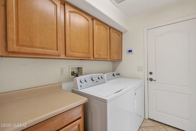 564 N Feke Court, Green Valley, AZ 85614