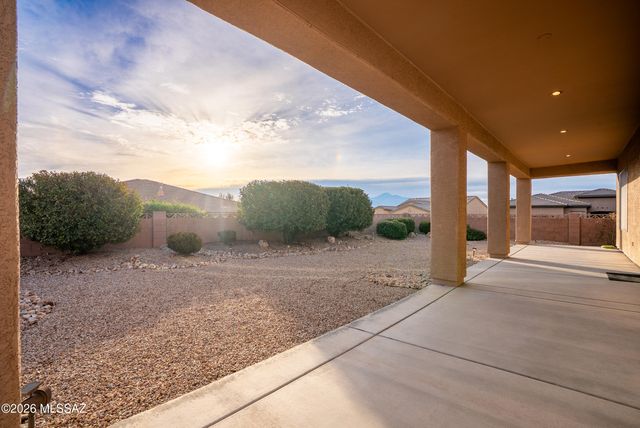 564 N Feke Court, Green Valley, AZ 85614