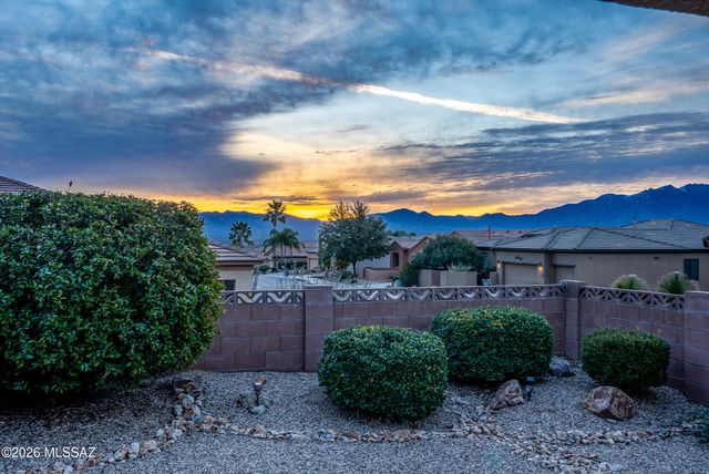 564 N Feke Court, Green Valley, AZ 85614