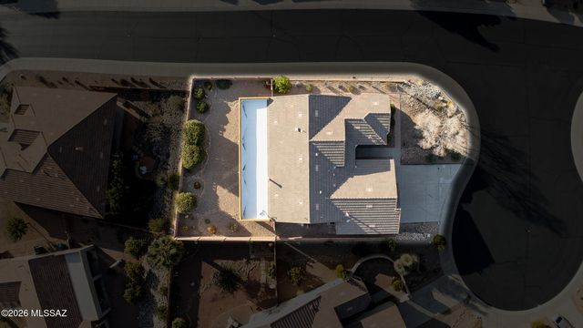 564 N Feke Court, Green Valley, AZ 85614