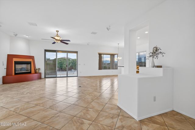 564 N Feke Court, Green Valley, AZ 85614