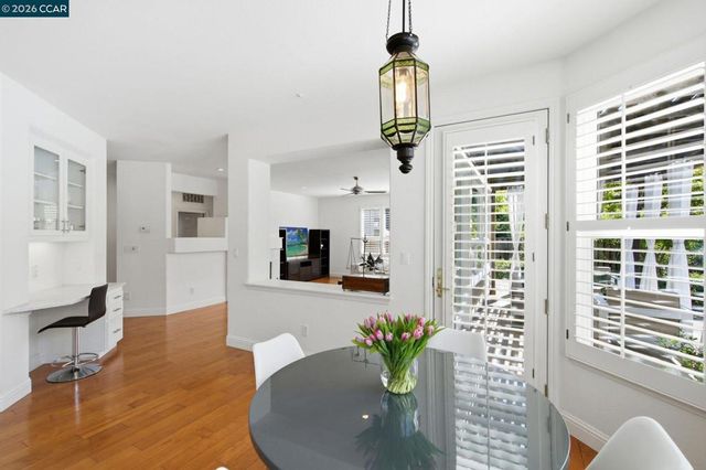 2151 Sky View Ct, Moraga, CA 94556