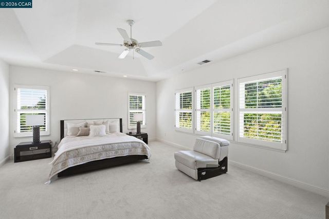2151 Sky View Ct, Moraga, CA 94556