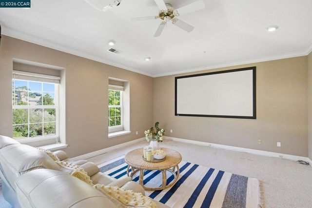 2151 Sky View Ct, Moraga, CA 94556