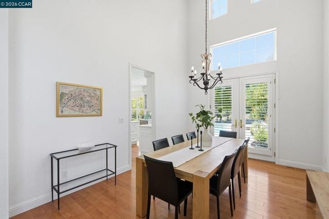 2151 Sky View Ct, Moraga, CA 94556