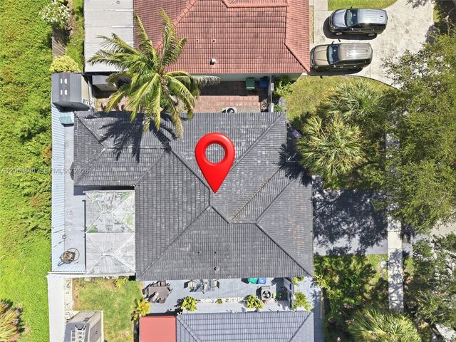 9011 NW 193rd Terrace, Hialeah, FL 33018