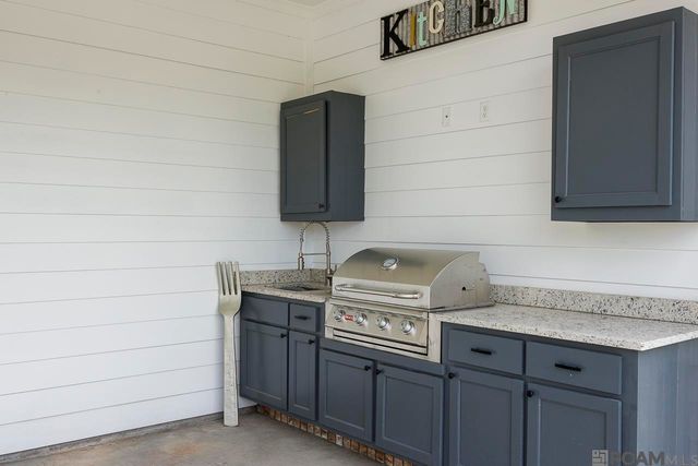 19905 Stone Hill Dr, Denham Springs, LA 70726