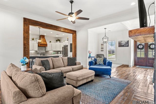 19905 Stone Hill Dr, Denham Springs, LA 70726