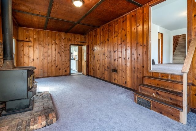 1105 W Walkup Avenue, Carbondale, IL 62901