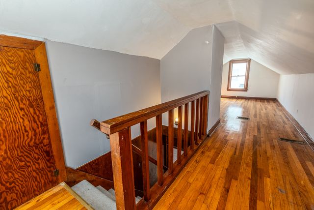 1105 W Walkup Avenue, Carbondale, IL 62901