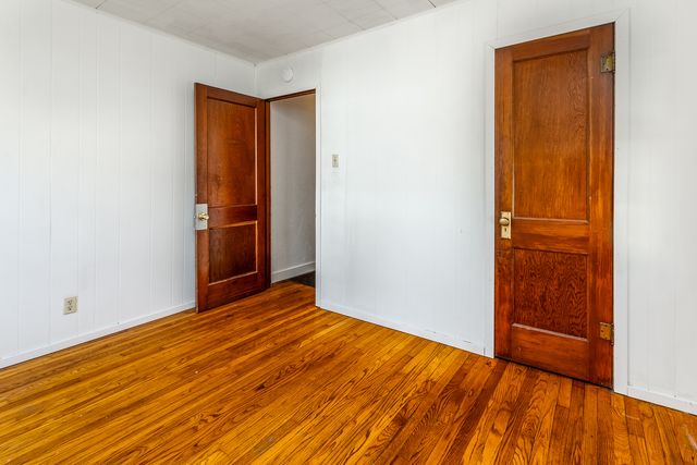 1105 W Walkup Avenue, Carbondale, IL 62901