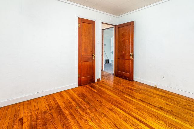 1105 W Walkup Avenue, Carbondale, IL 62901