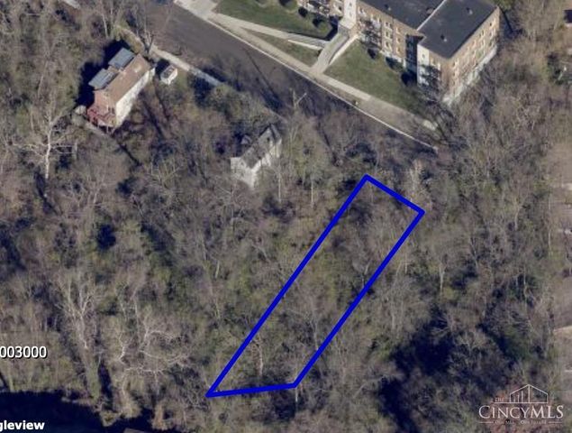 1039 Burton Avenue, Cincinnati, OH 45229